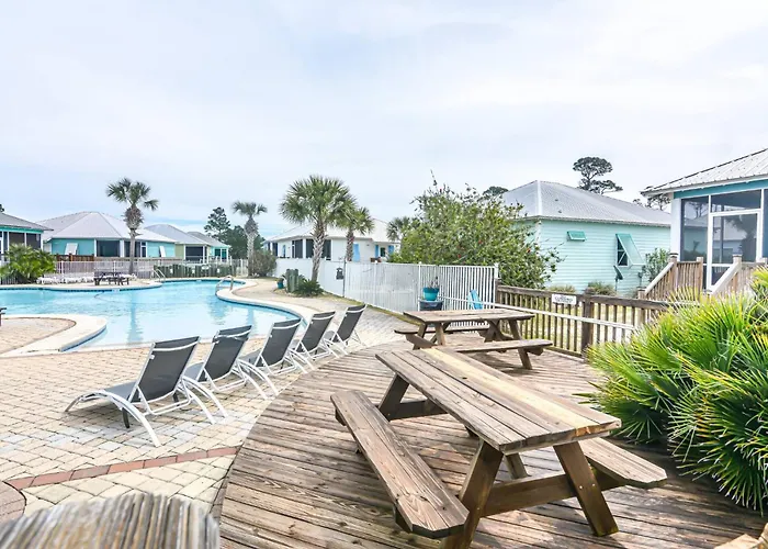 Holiday home Charming 3 Bedrooms, Private Entrance, Access *