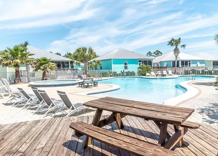Holiday home Charming 3 Bedrooms, Private Entrance, Access Gulf Shores