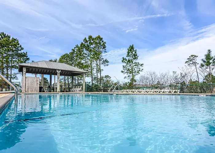 Holiday home Charming 3 Bedrooms, Private Entrance, Access Gulf Shores